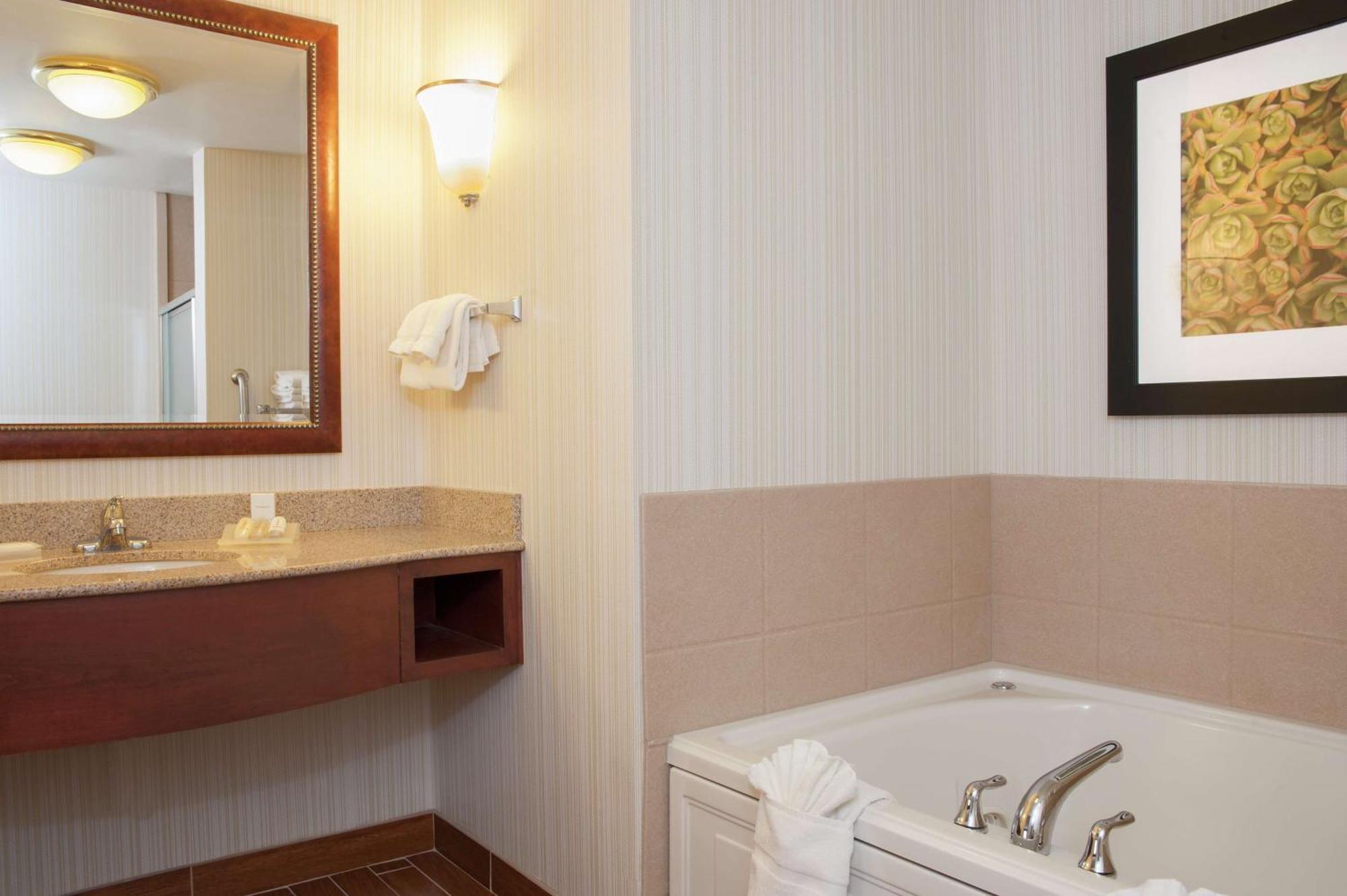Hilton Garden Inn St. Paul Oakdale Exterior foto